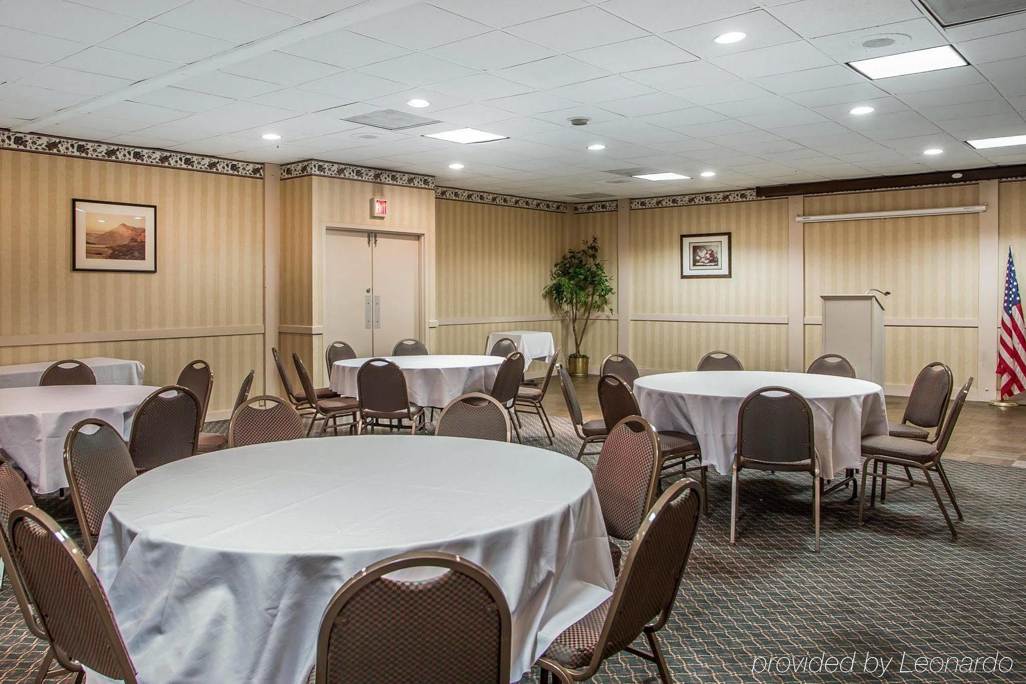 Hotel 6-clarion, Pa 4*