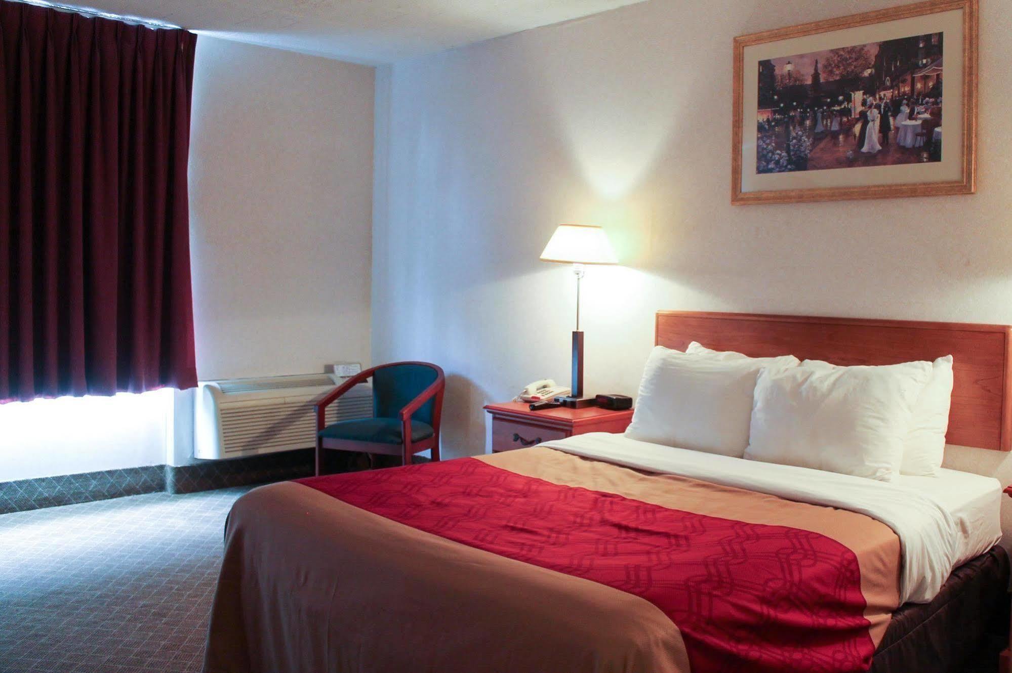 6-clarion, Pa Hotel 4*