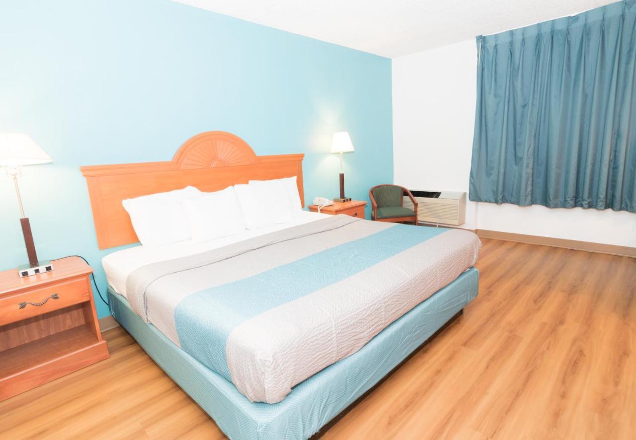6-clarion, Pa Hotel