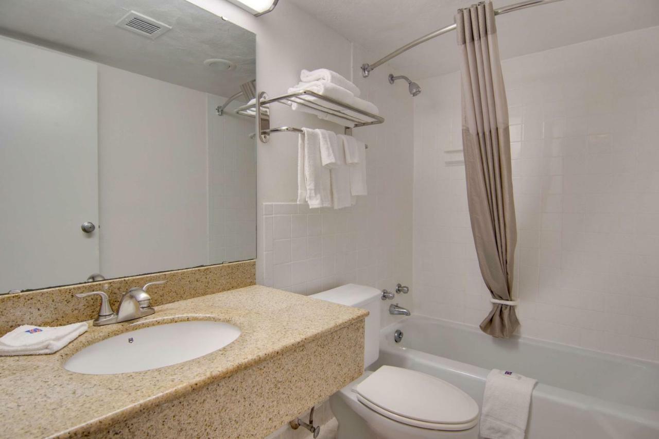 6-clarion, Pa 4* Clarion
